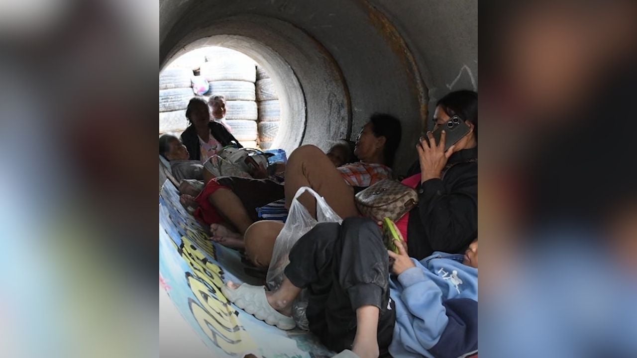 Buriram residents hides in shelters