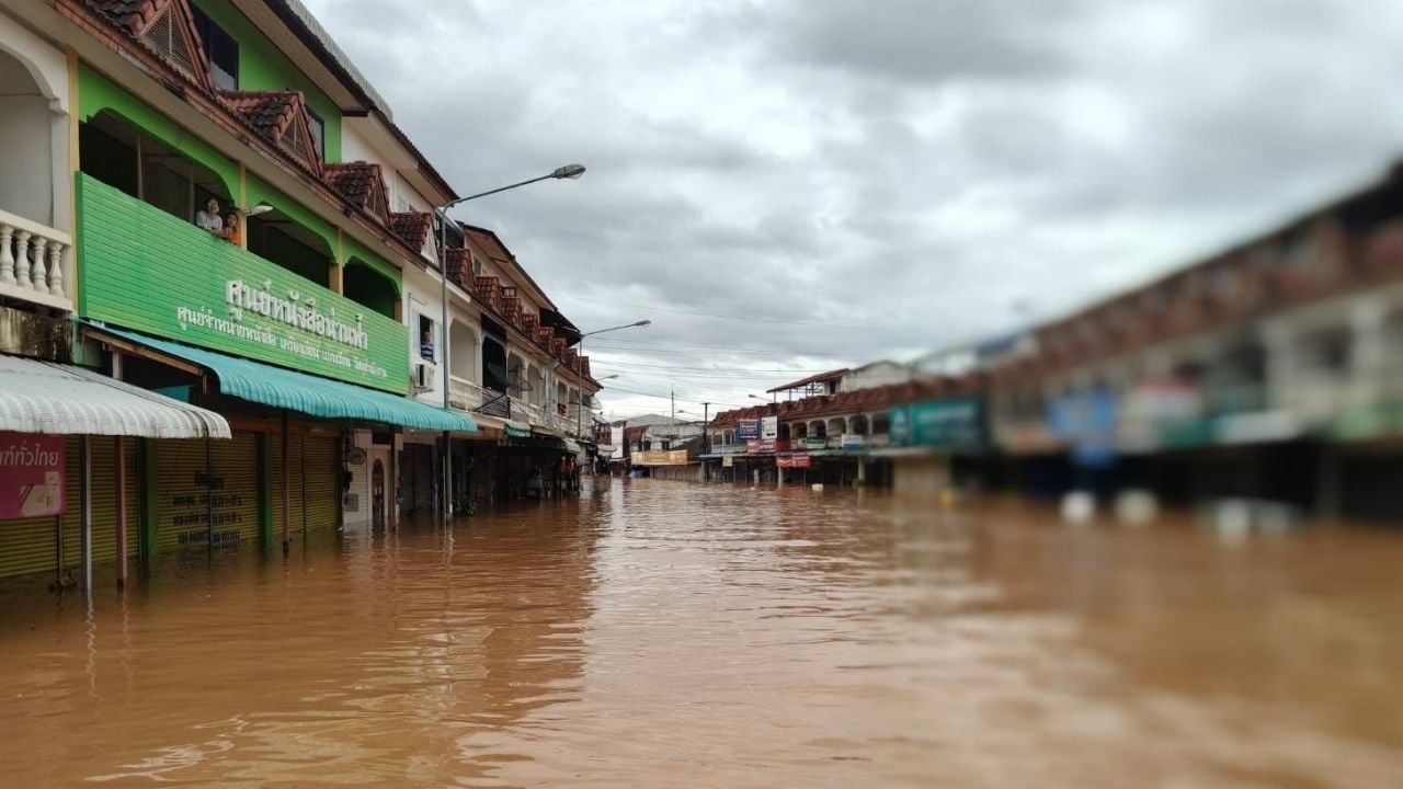 Coach bus suspended services due to flood in north