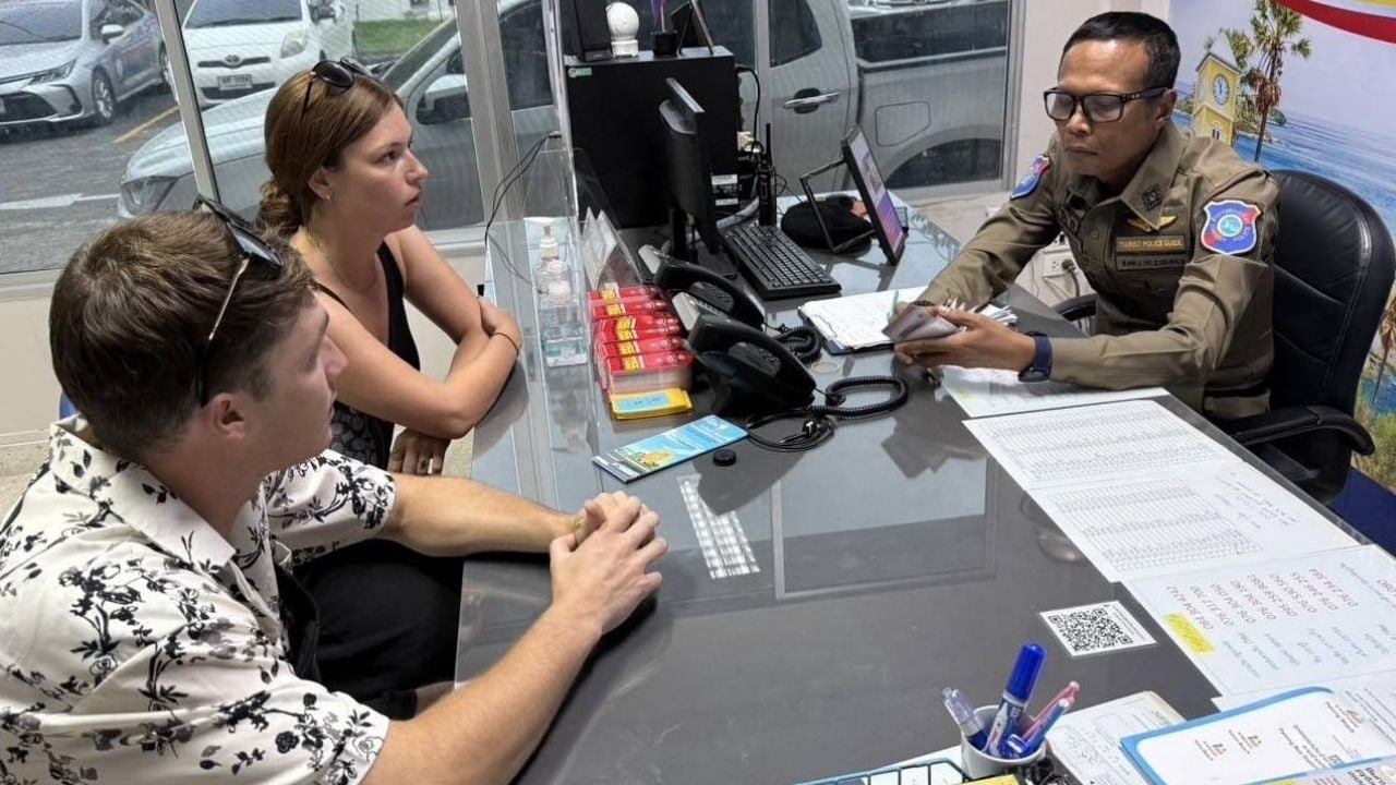 Malaysian woman reunited with lost cash thanks to New Zealand tourists