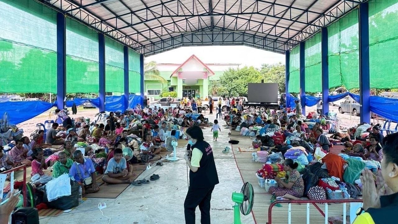 100 million baht in compensation offered to provinces affected in border clashes | Thaiger