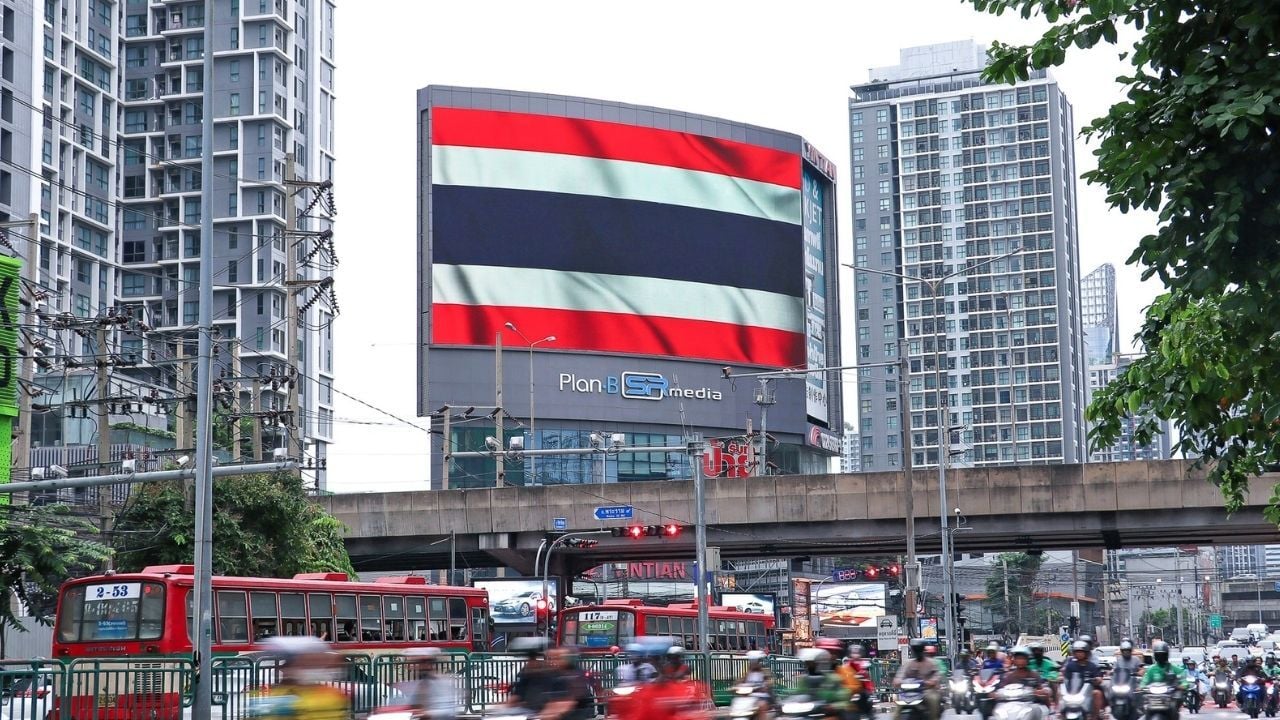 Plan B Media billboard