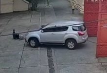 Thai woman flees after running her SUV over man at Nakhon Pathom temple | Thaiger