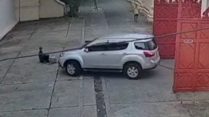 Thai woman flees after running her SUV over man at Nakhon Pathom temple | Thaiger