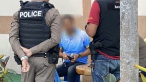 Thai man allegedly assaults delivery worker and steals 500 baht from victim | Thaiger