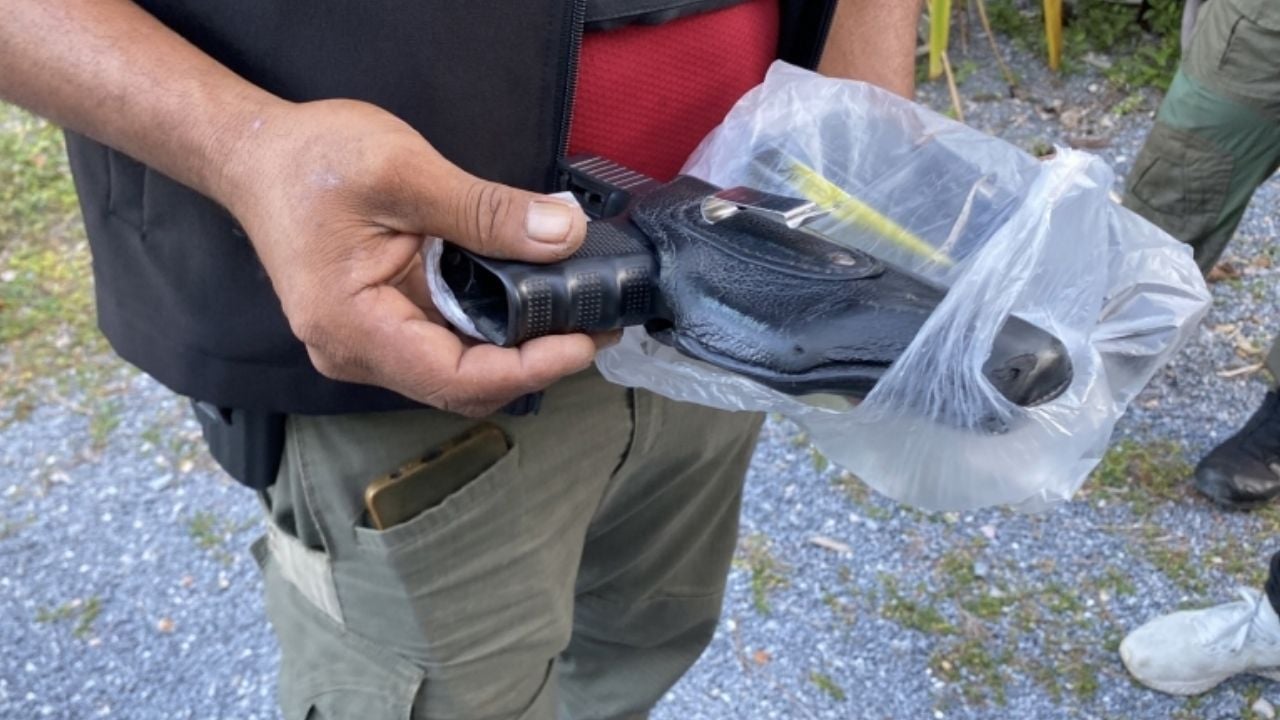 Thai man threatens delivery rider with gun after parcel dispute