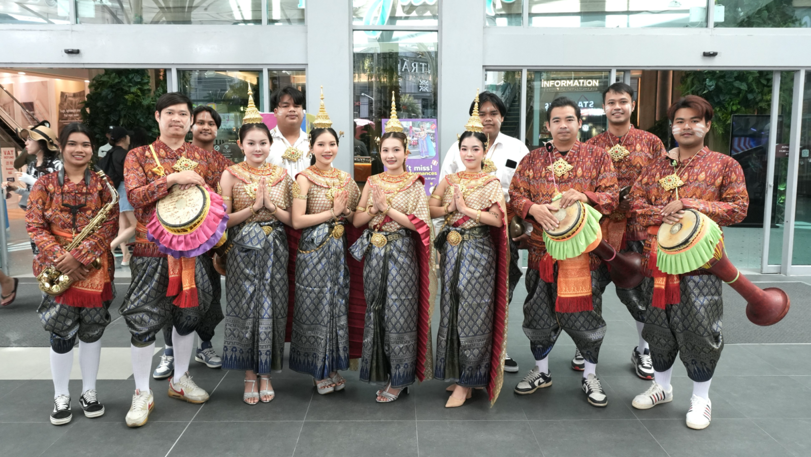 Cultural performances at Best Fest Deal, Jungceylon Phuket