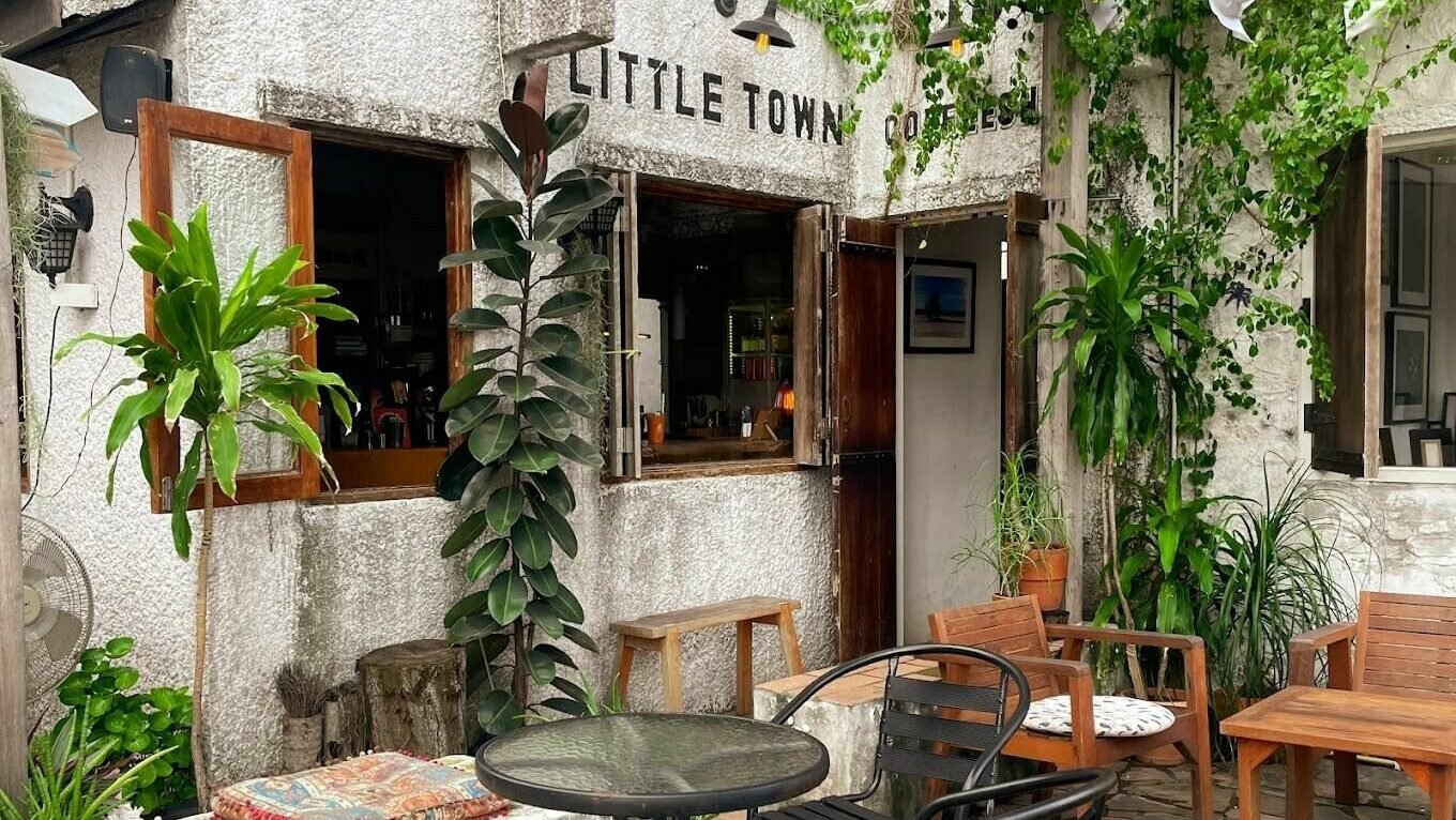 Enjoy sea breezes while you sip on your favourite coffee at Little Town Cafe