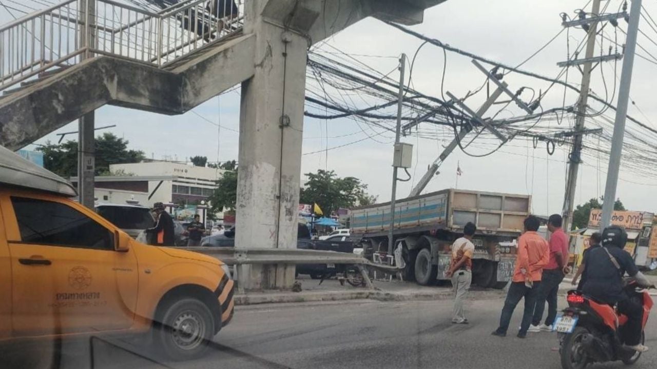 A trailer unexpectedly detached from a semi-truck and crashed