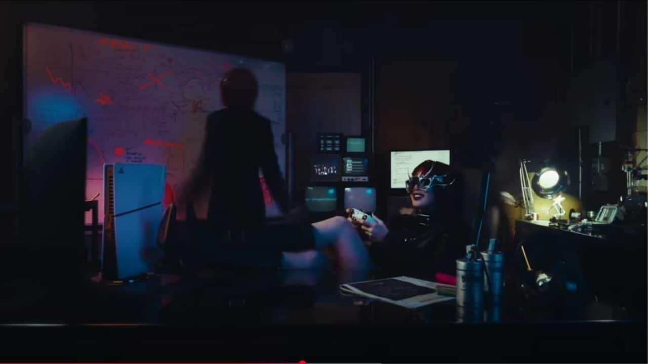 PlayStation объединяется с Лизой из BLACKPINK для эпического тизера (видео)