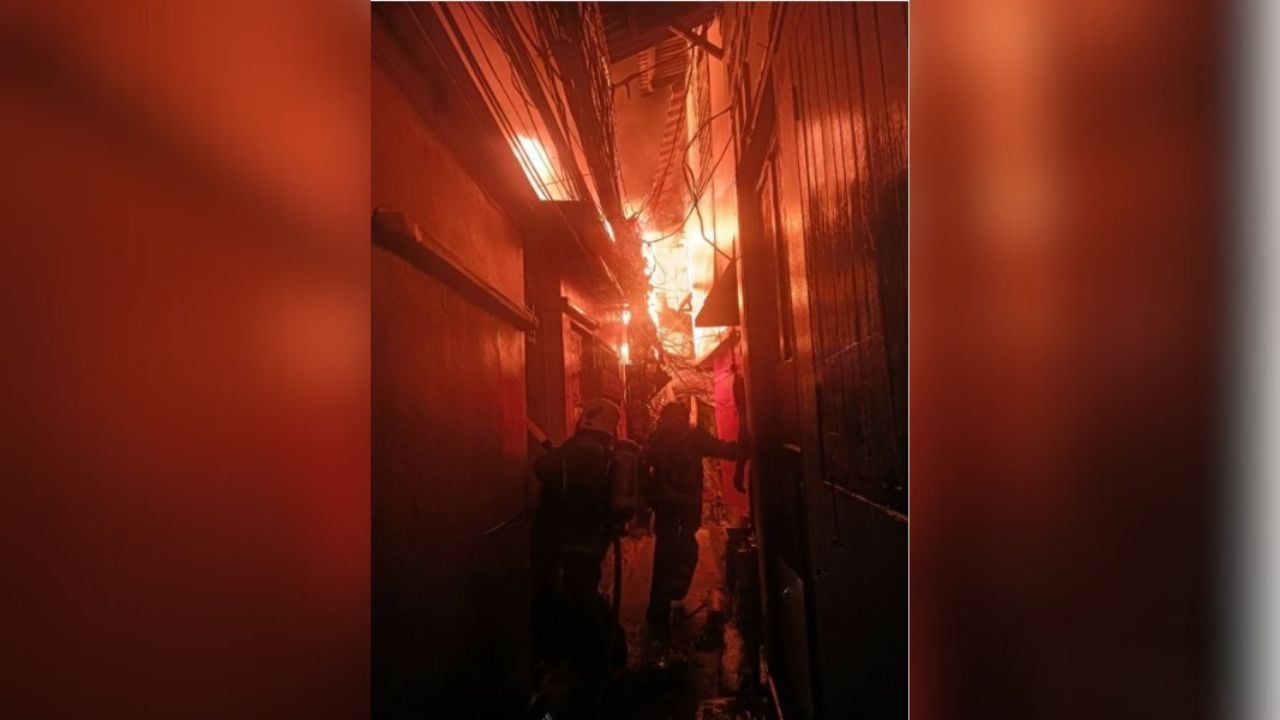 Khlong Toei inferno leaves families homeless in midnight chaos | Thaiger