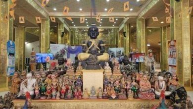 Ratchaburi shop owner seeks lottery luck from temple spirit | Thaiger