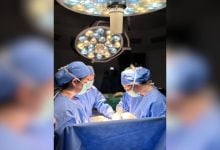 Bangkok doctors perform scar-free baby ops | Thaiger