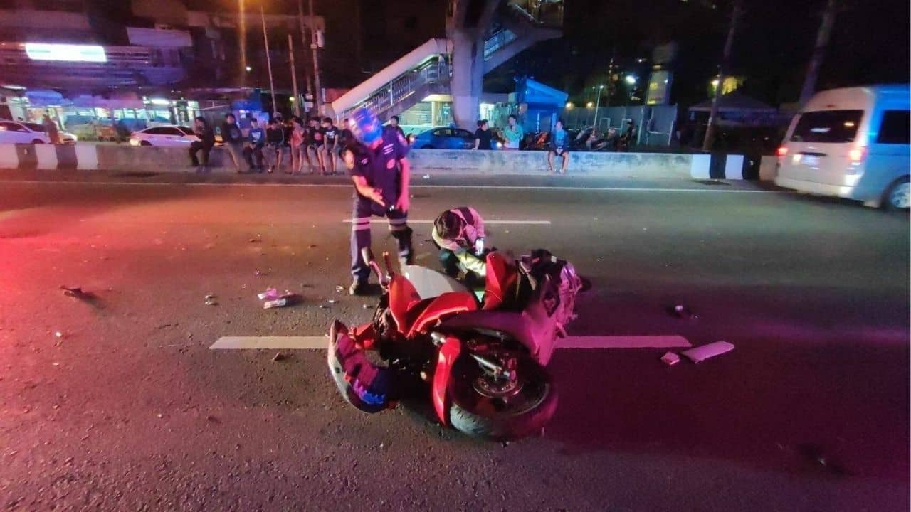 Teen motorcyclist dies in crash with truck near Bangkok University