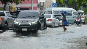 Thailand warned of continued heavy rain and flood