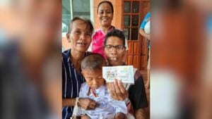 Family scoops 6 million baht jackpot in Thai lottery