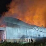 Samut Sakhon warehouse fire contained after two hours | Thaiger