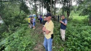 Police boat capsizes in Loei River chase, officer missing
