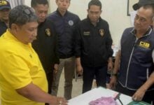 Chiang Mai official arrested for extorting migrant worker brokers