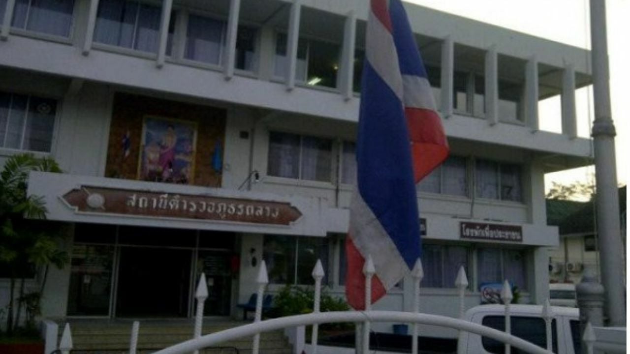 Drug suspects in Phuket: 1 pill, 1 gun, 1 boat shop of trouble
