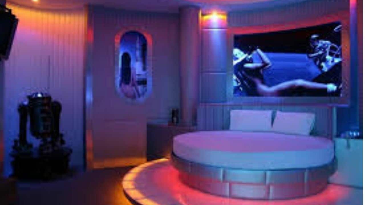 Pensioner’s last bang: Thai OAP dies after love hotel boom boom