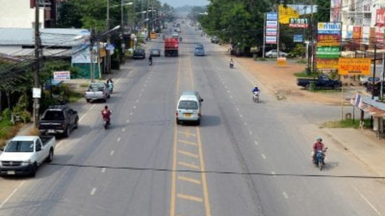 Phuket horror as young woman killed in Rawai lorry smash | News by Thaiger