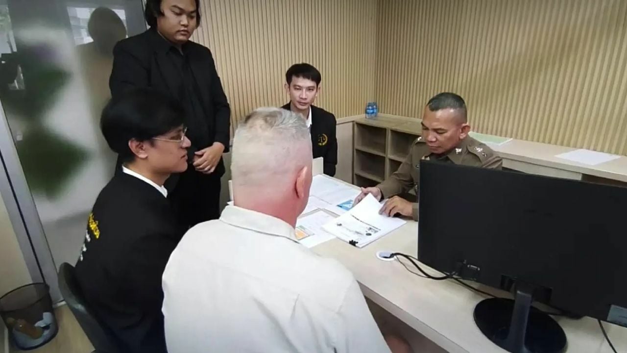 Copper conned! Aussie cop fleeced in Thai cryptocurrency scam | News by Thaiger