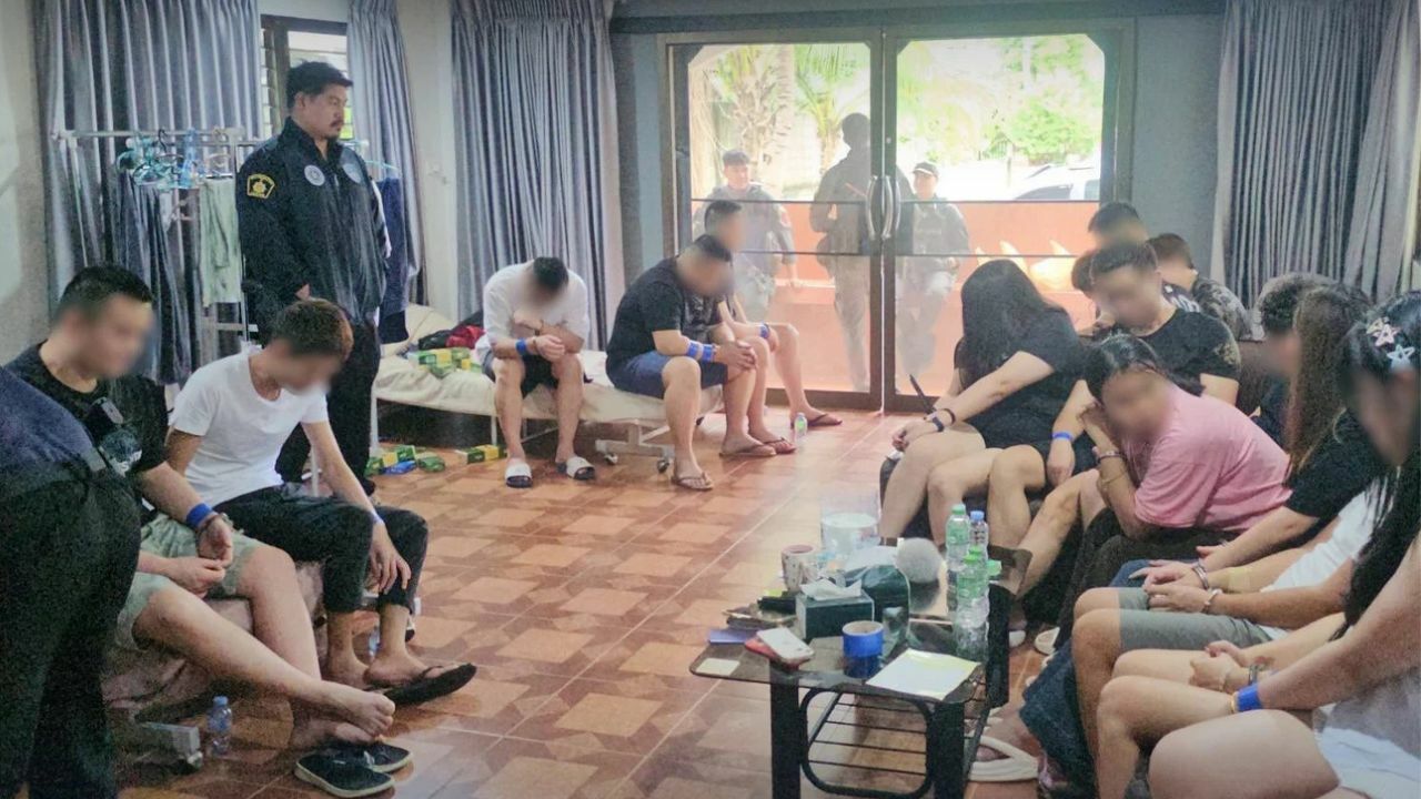 Class acts: Chinese scammers pose as students in pensioner con