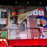 Fire devastates commercial building in Pathum Thani | Thaiger