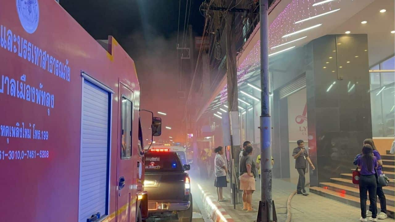 Child’s mishap sparks fire panic at Phatthalung shopping mall
