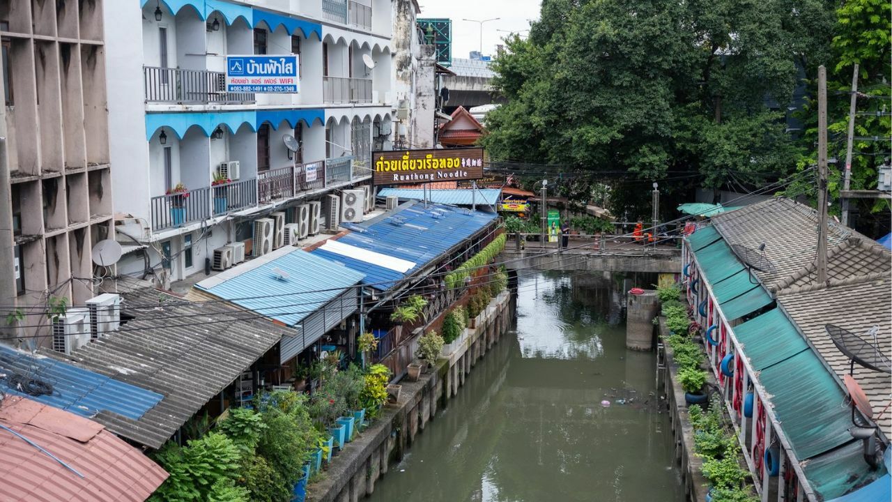 Boat Noodle Alley at Samsen Canal