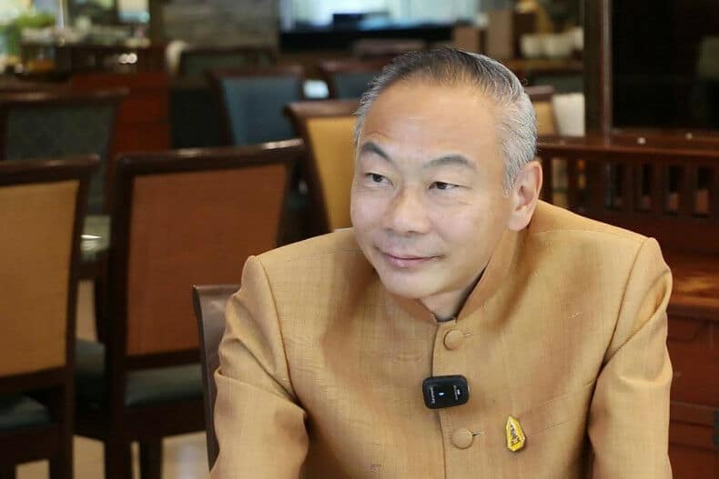 Wage war: Hotels reel as 400-baht mandate hits hard | News by Thaiger