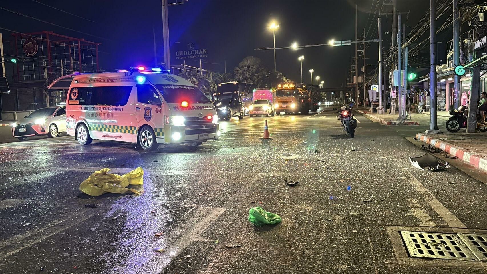 Udder chaos as milk van collides with drunk driver in Pattaya crash | News by Thaiger