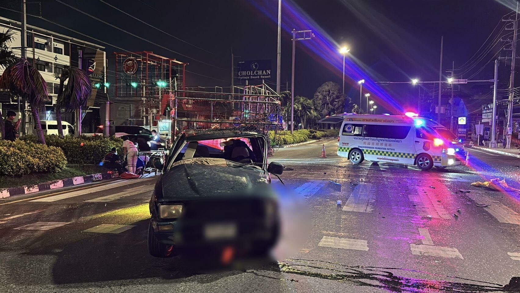 Udder chaos as milk van collides with drunk driver in Pattaya crash | News by Thaiger