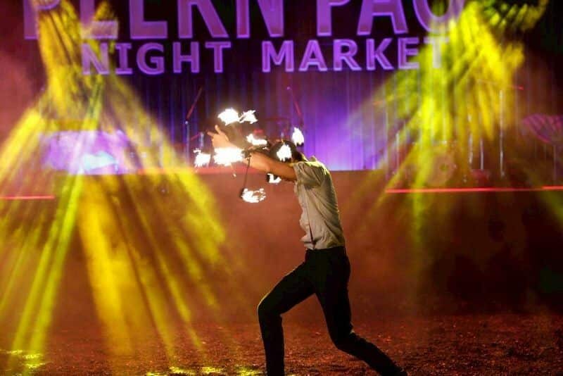 Phuket hat Nachtfieber, da ein neuer Markt auf den Markt kommt | Nachrichten von Thaiger