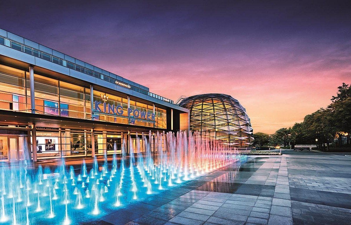 King Power closes outlets amid cost-cutting drive | News by Thaiger