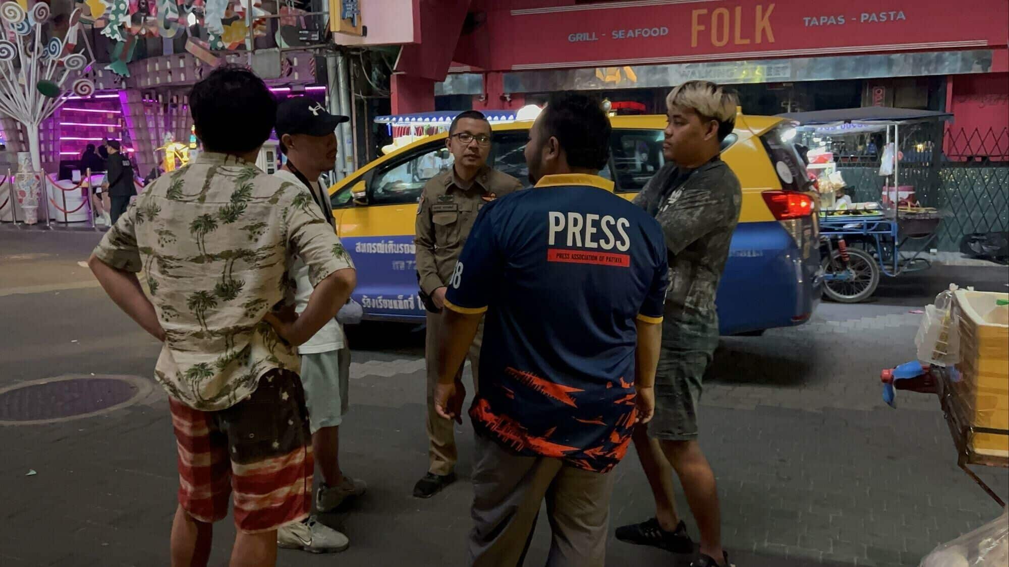 Japanese tourist dodges necklace-nicking trans gang in Pattaya | News by Thaiger