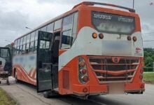 Stabbed in his tracks: Thai madman stabs grandfather on bus