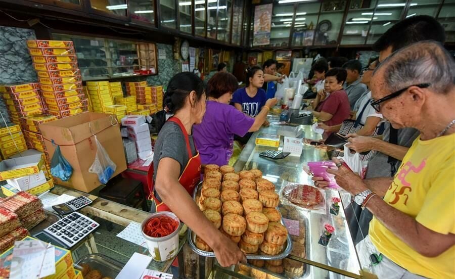 Restaurant preparing mooncakes