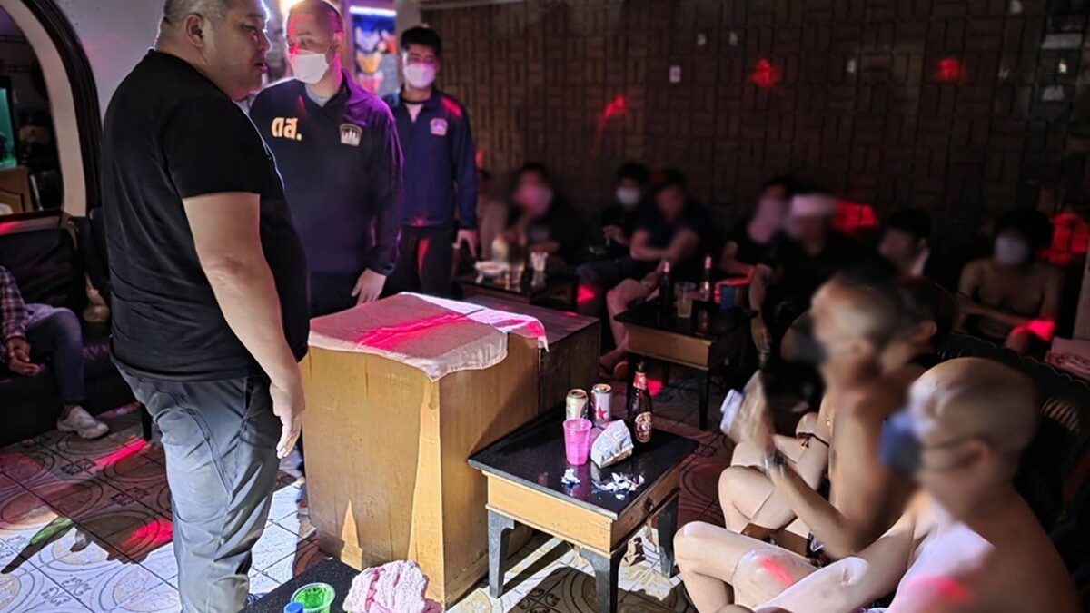 Bangkok drug bust: 27 arrested in police raid | News by Thaiger