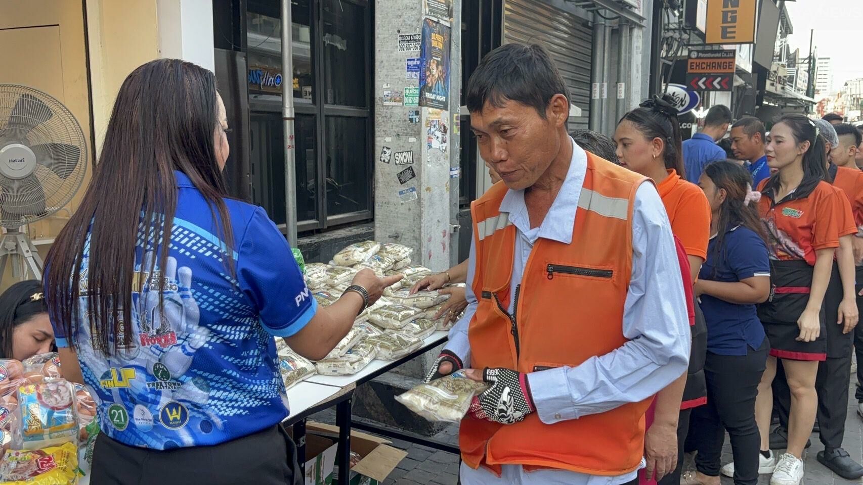 Pattaya bar workers fed as tourist drought bites hard | News by Thaiger