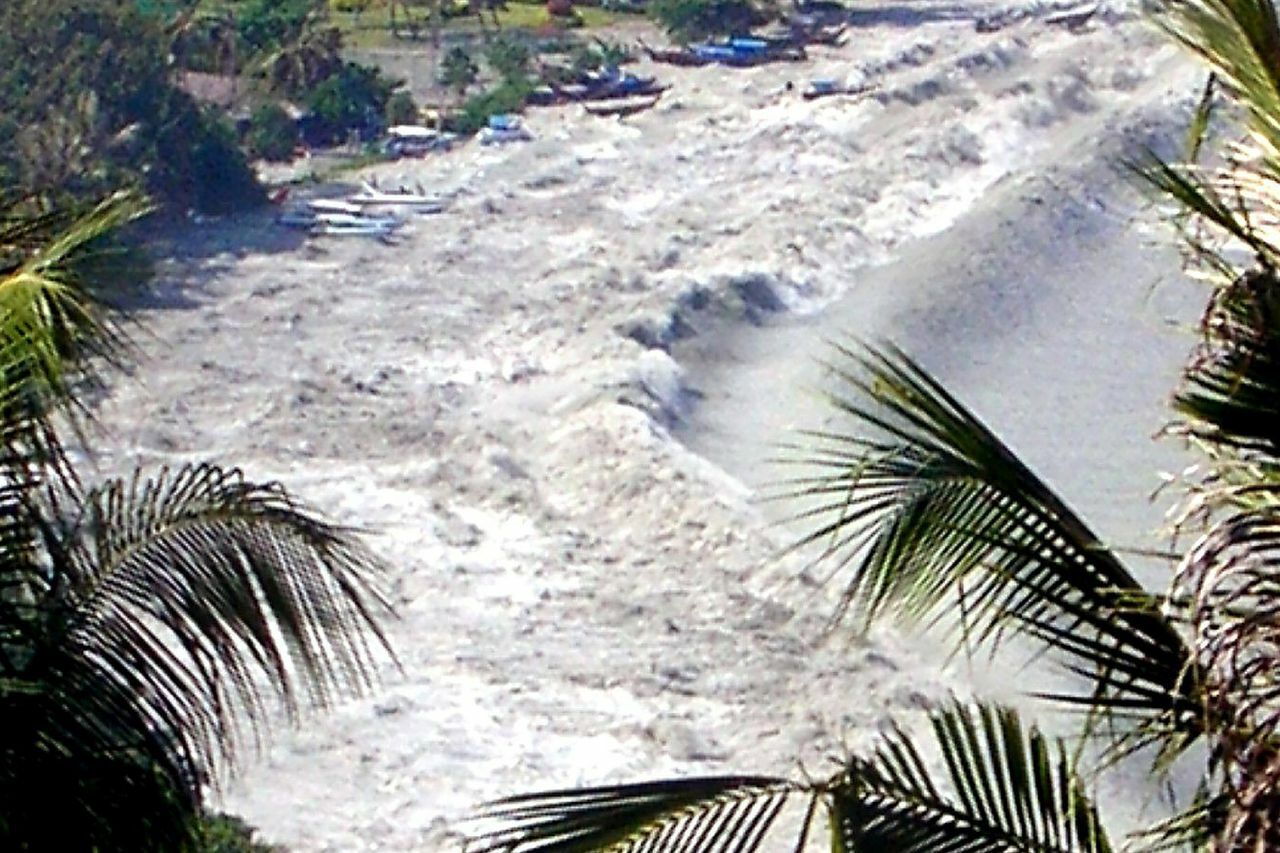 Tsunami fears rattle Phuket as officials urge calm