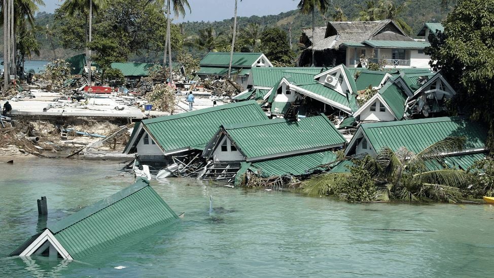 Tsunami fears rattle Phuket as officials urge calm | News by Thaiger