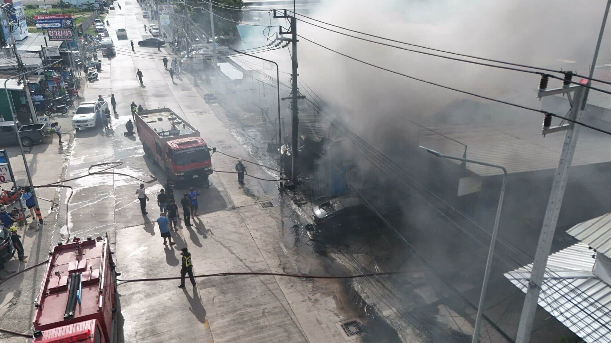 Tyred and fired! Pattaya garage inferno erupts after fuel blunder | News by Thaiger