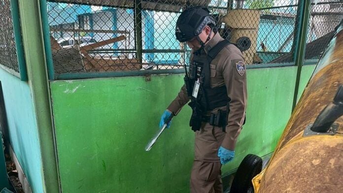 Knives and walkie-talkies found in Bangkok school sweep | News by Thaiger
