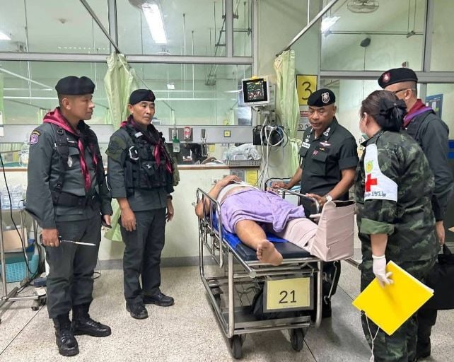 Thai policemen injured by Cambodian mortar fire in Sisaket | News by Thaiger