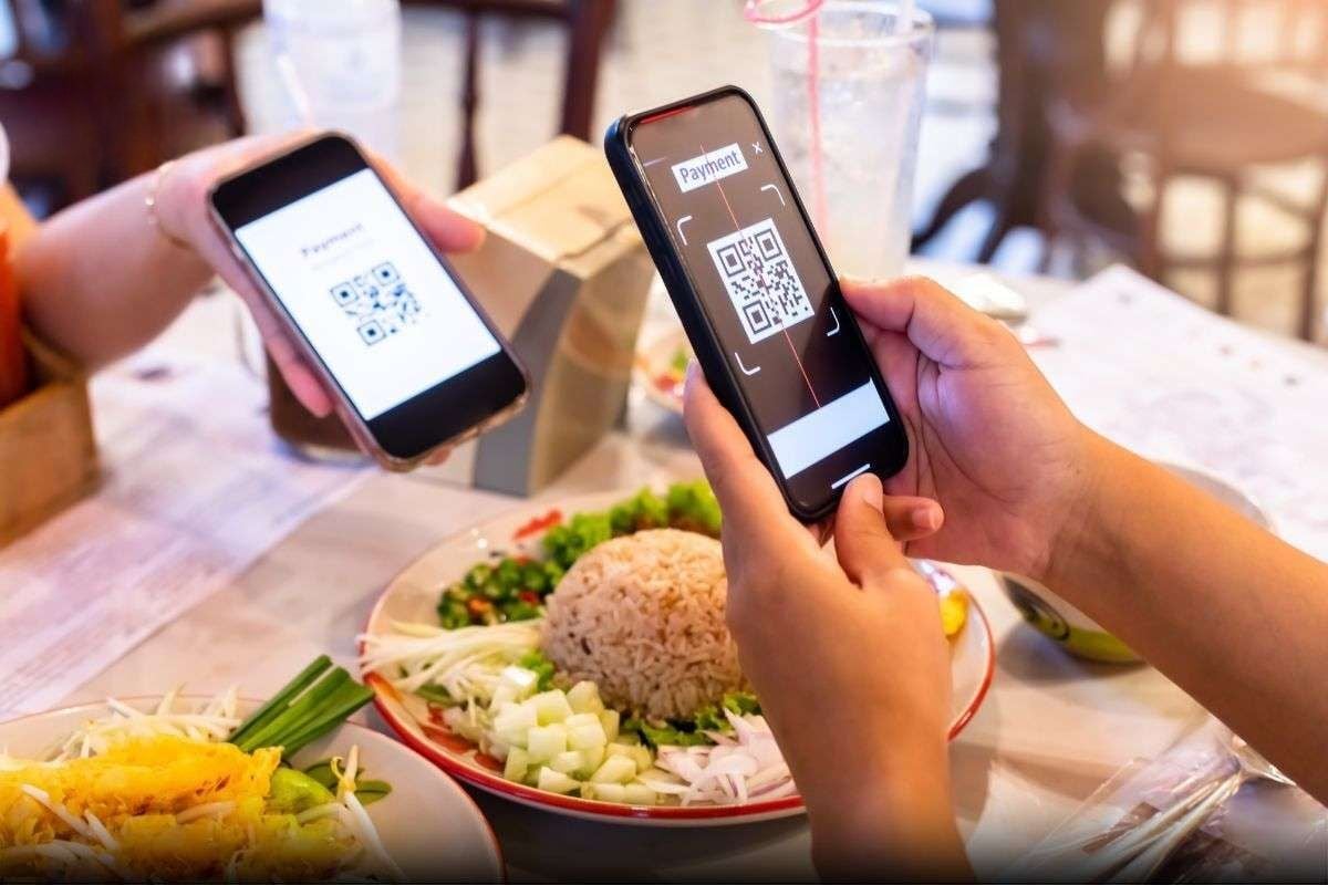 Pattaya panic: Visa crackdowns and QR codes shake expat life | News by Thaiger