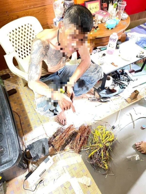 Phuket copper thief caught red-handed stripping stolen wire | News by Thaiger