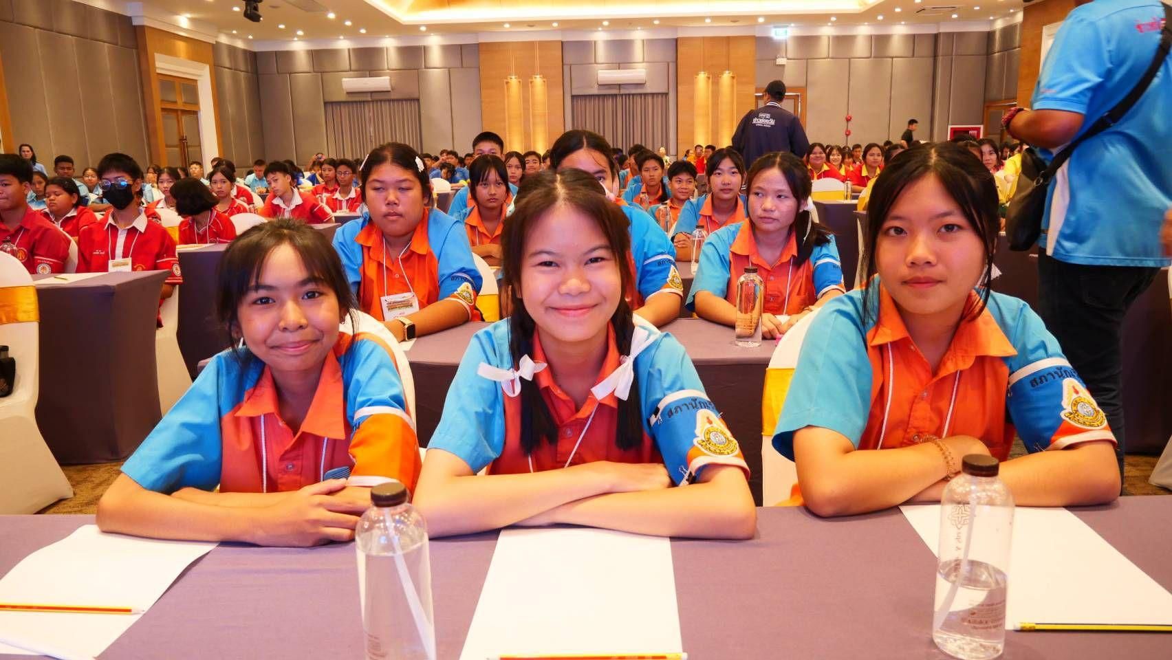 Pattaya empowers teens with ‘Happy School’ workshops | News by Thaiger