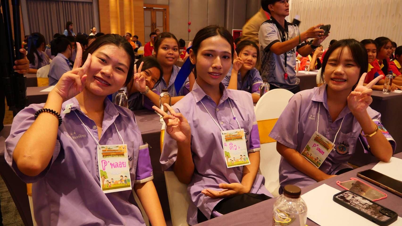 Pattaya empowers teens with ‘Happy School’ workshops | News by Thaiger