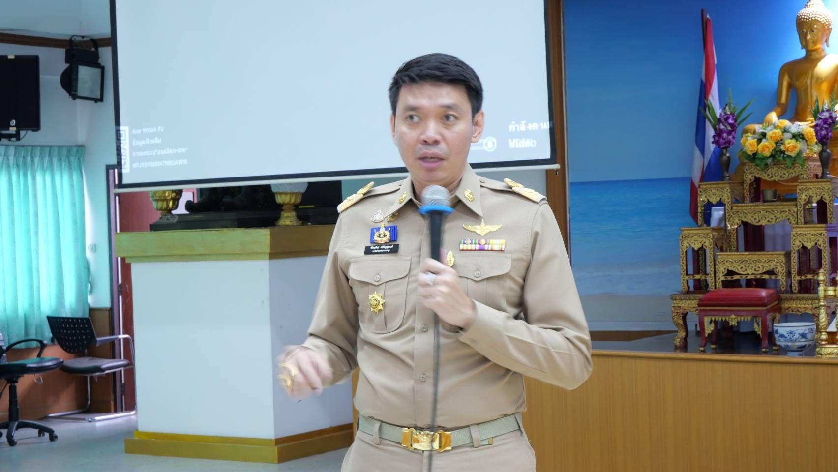 Bang Lamung chief warns village bosses to clean up act | News by Thaiger